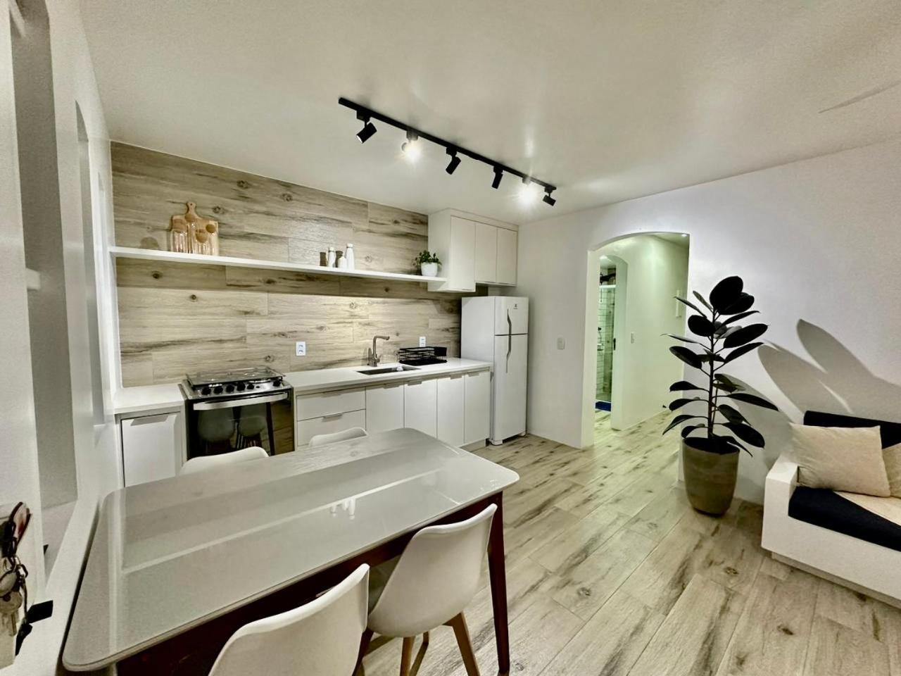 Apartamento Estilo Chale Com Piscina Ubatuba Eksteriør bilde